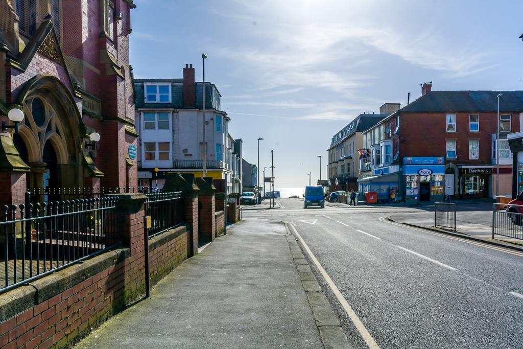 Valdene Hotel Blackpool Exterior photo